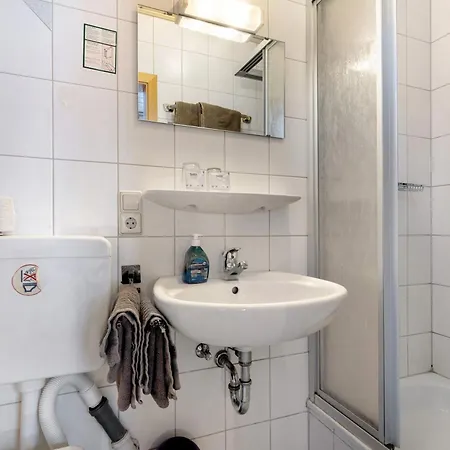 Zum Schwanen Guest house