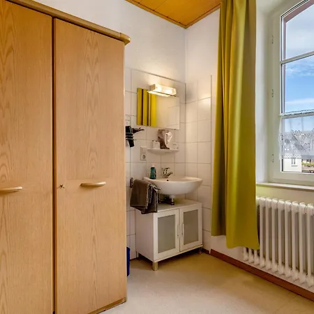 Zum Schwanen Guest house